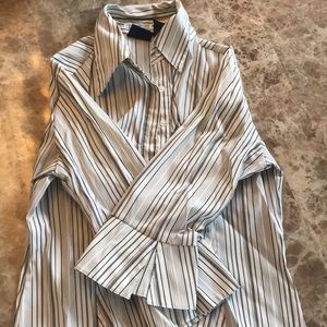 3/4 sleeve button up shirt